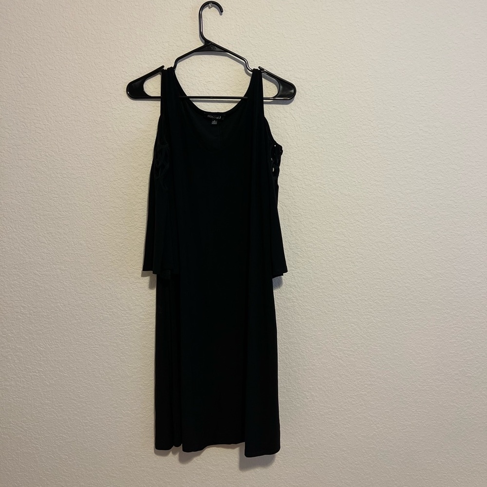 Roz & Ali Black Cold-Shoulder Dress